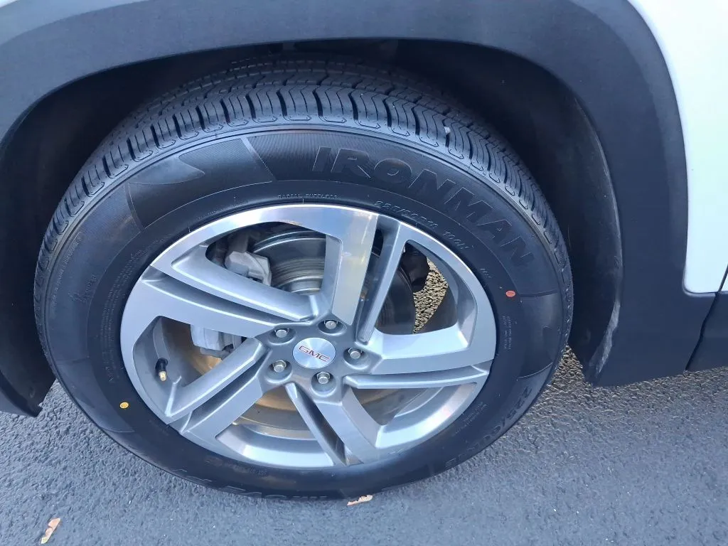 GMC Terrain photo 25