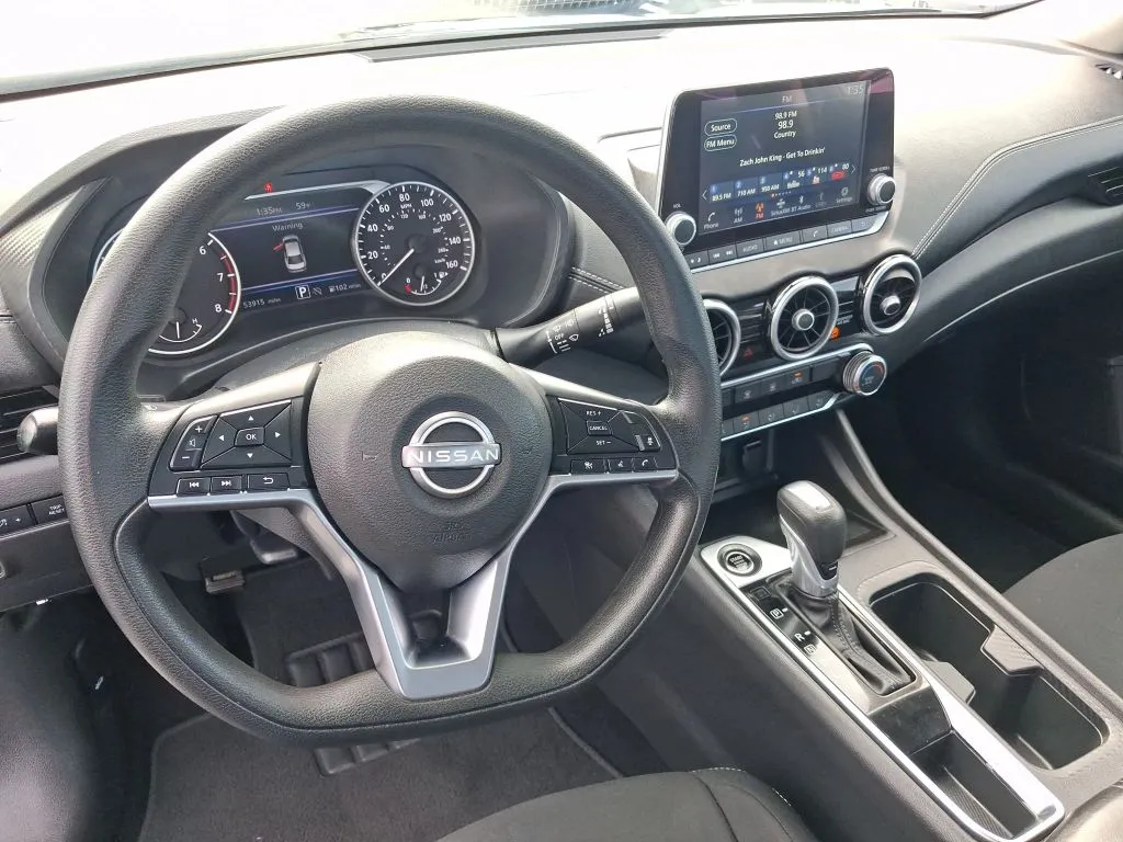 Nissan Sentra photo 18