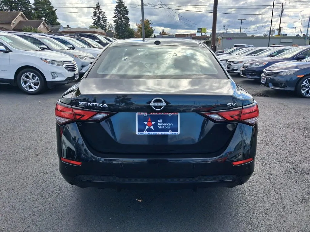 Nissan Sentra photo 8