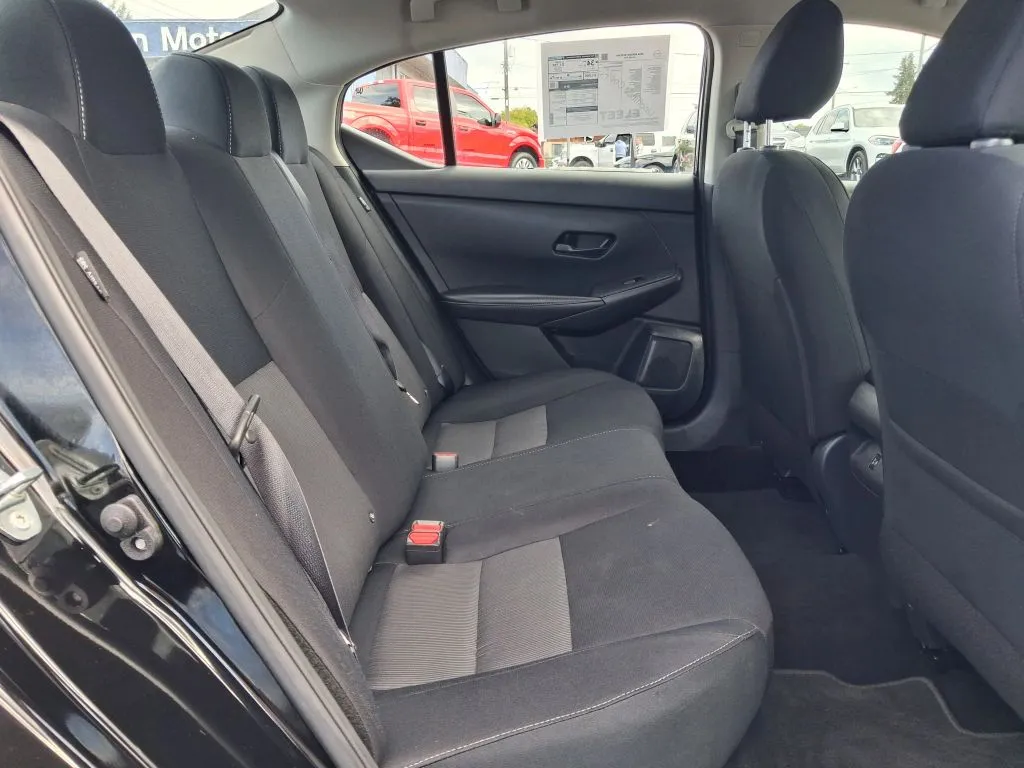 Nissan Sentra photo 12