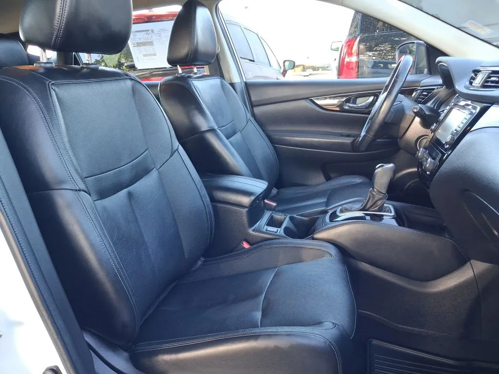 Nissan Rogue Sport photo 21