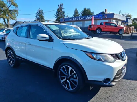 White 2017 Nissan Rogue Sport SL Sport Utility 4D for sale in Tacoma, WA