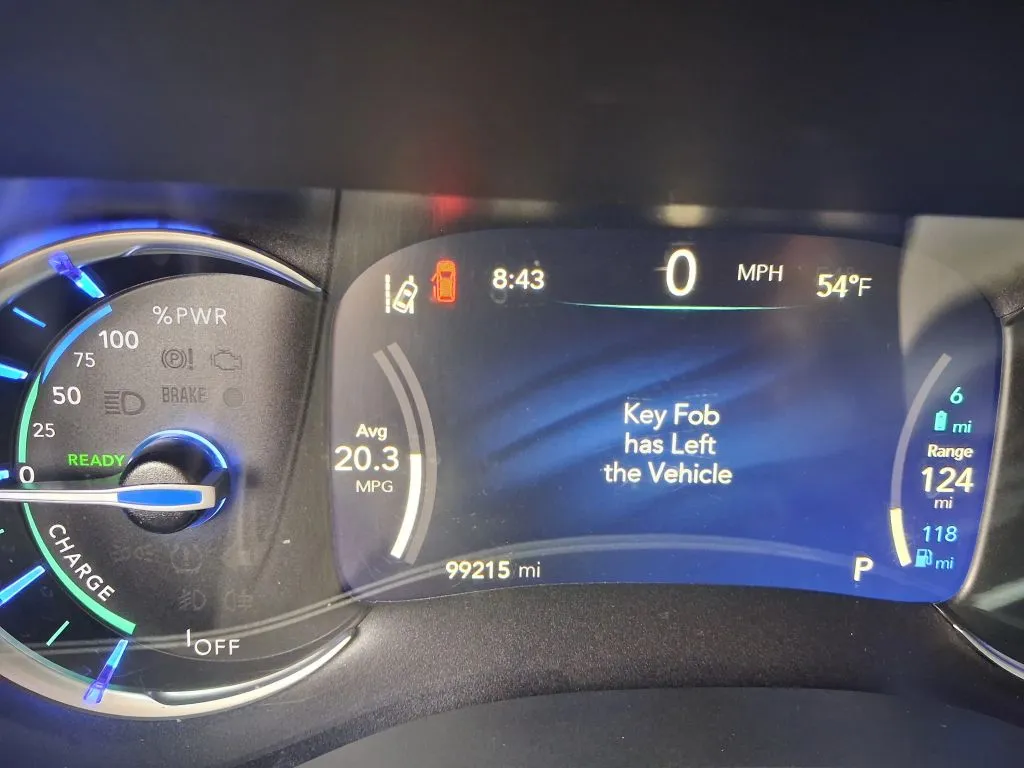 Chrysler Pacifica photo 23