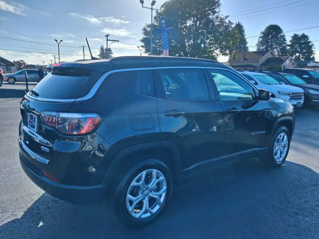 Jeep Compass photo 10