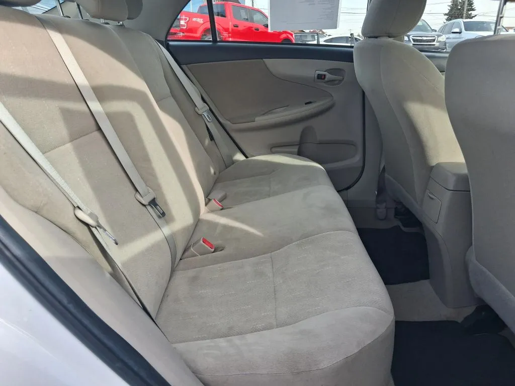 Toyota Corolla photo 11