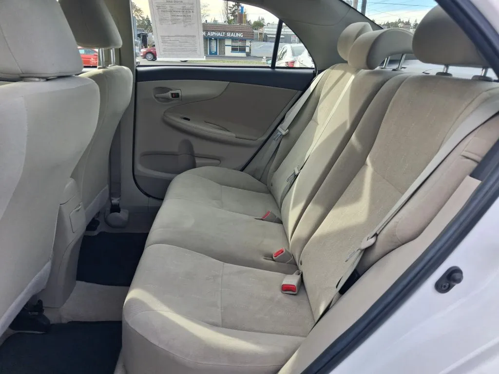 Toyota Corolla photo 15