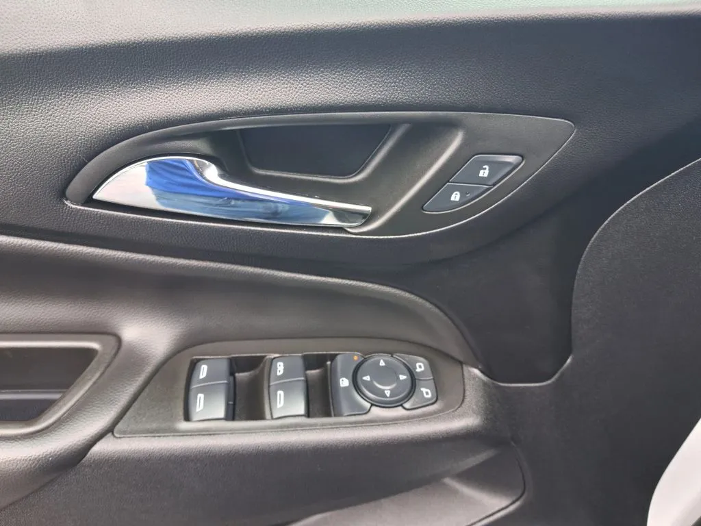 Chevrolet Equinox photo 15
