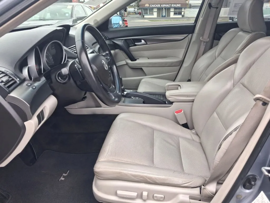 Acura TL photo 15