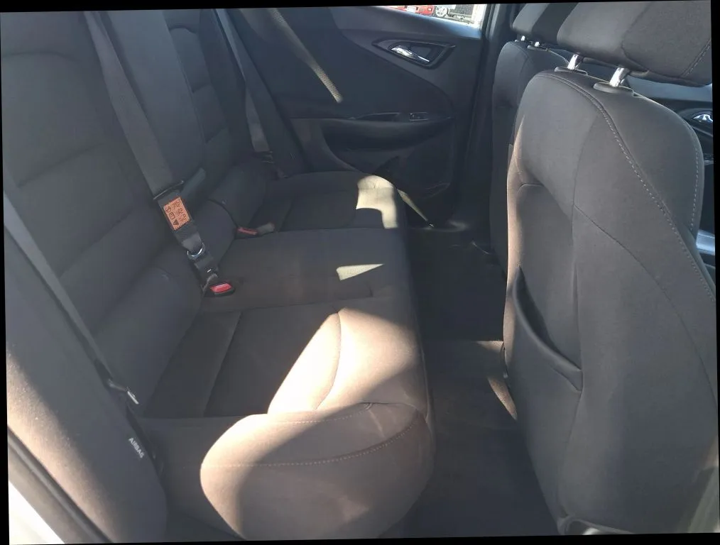 Chevrolet Malibu photo 18