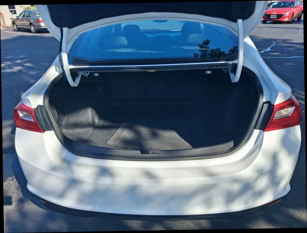 Chevrolet Malibu photo 17