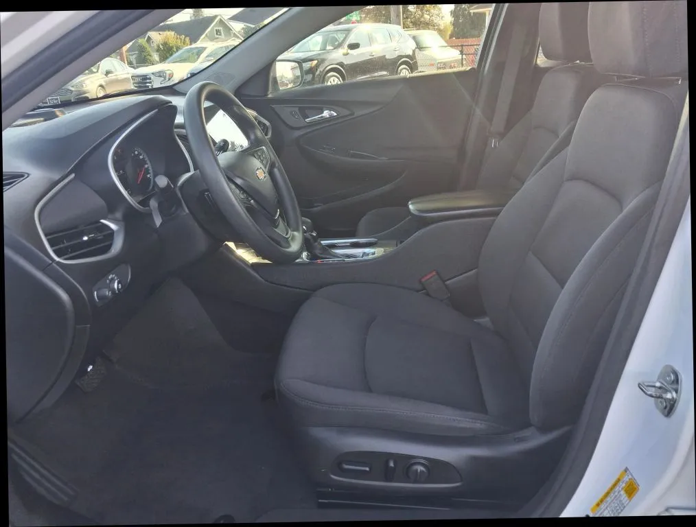 Chevrolet Malibu photo 15