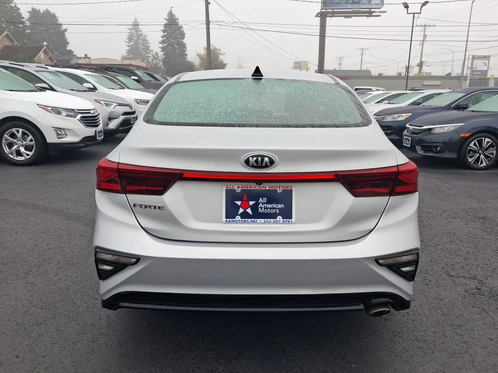 Kia Forte photo 9