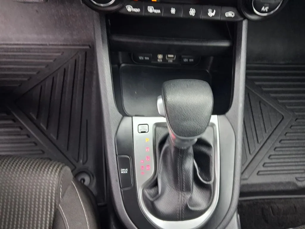 Kia Forte photo 24