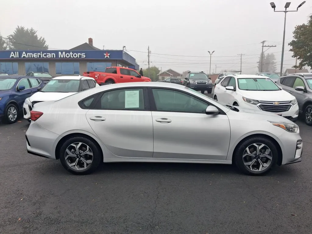Kia Forte photo 11