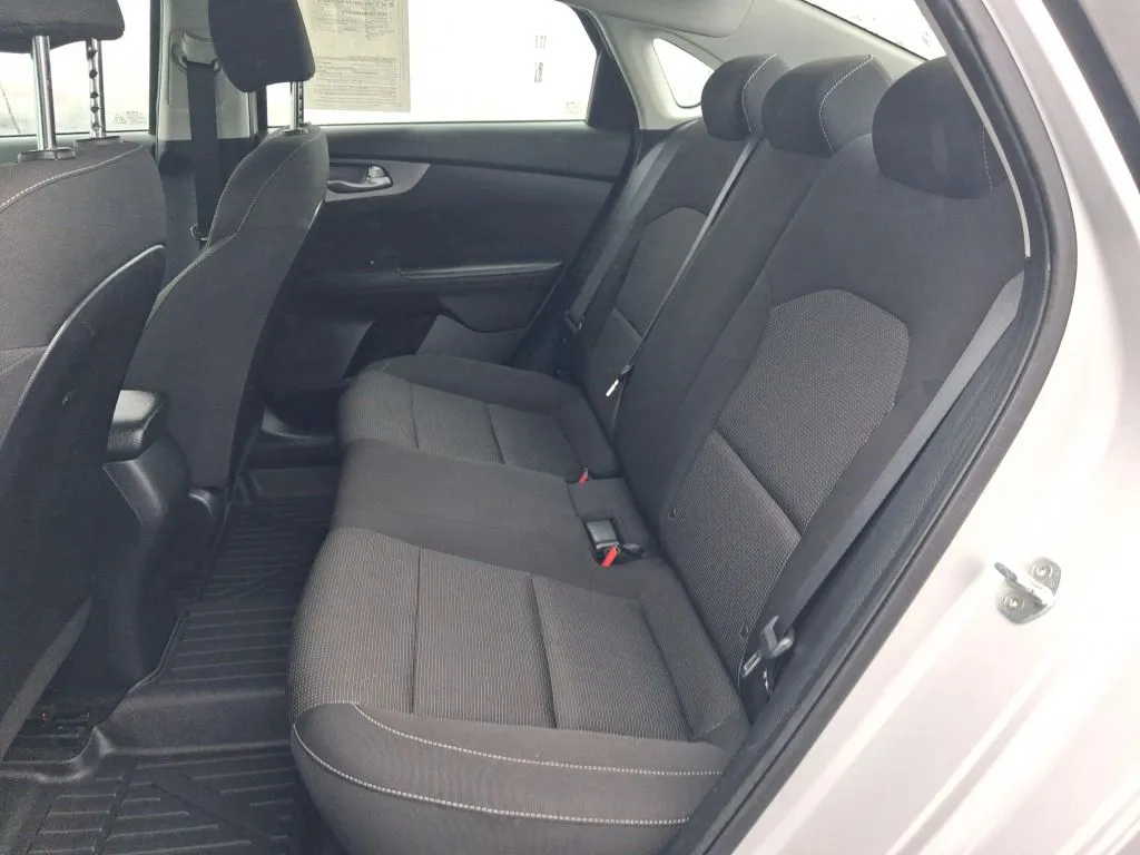 Kia Forte photo 15