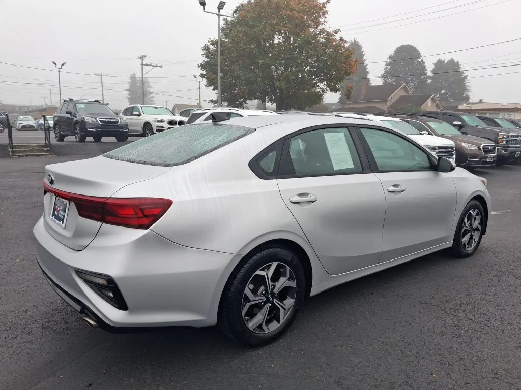 Kia Forte photo 10