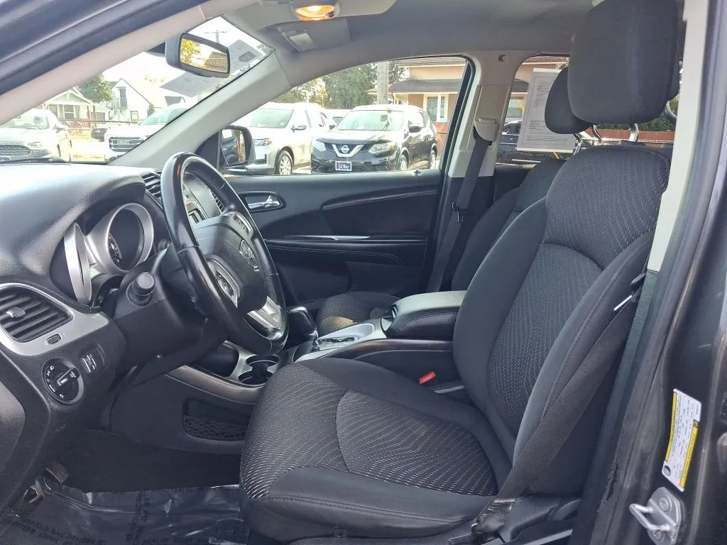 Dodge Journey photo 16