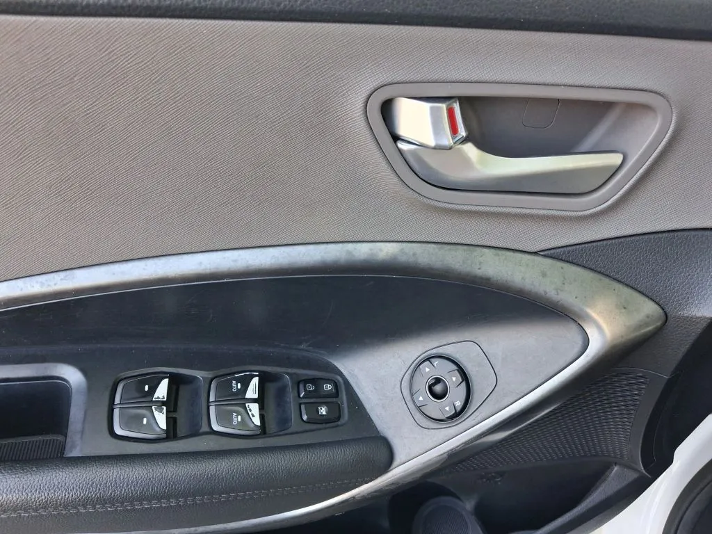 Hyundai Santa Fe photo 17