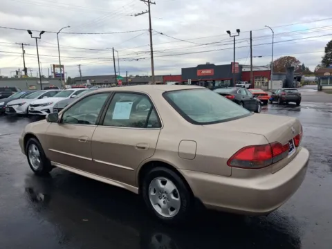 More photos of 2001 Honda Accord EX Sedan 4D at All American Motors, WA
