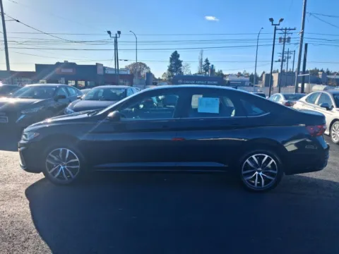 More photos of 2025 Volkswagen Jetta 1.5T SE Sedan 4D at All American Motors, WA