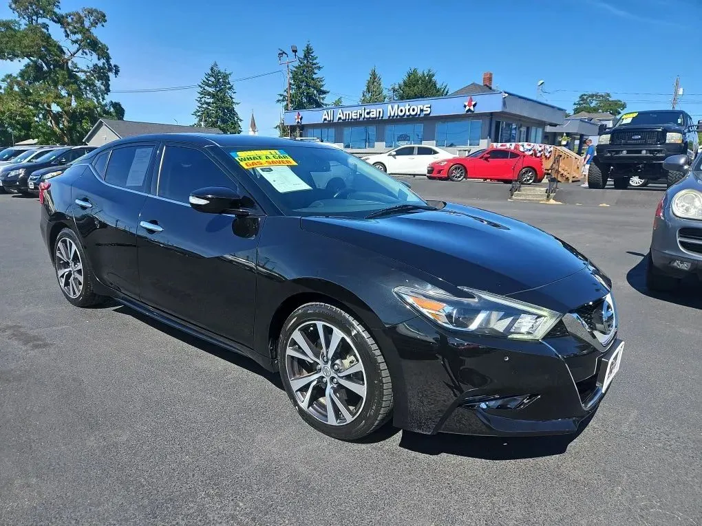 2017 Nissan Maxima SV (2017.5) Sedan 4D