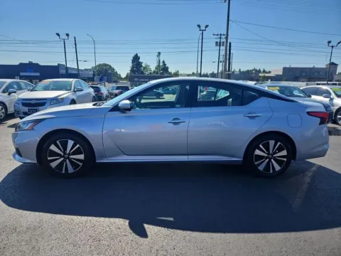 More photos of 2021 Nissan Altima 2.5 SV Sedan 4D at All American Motors, WA