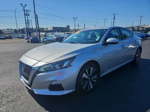 Another view of 2021 Nissan Altima 2.5 SV Sedan 4D for sale in Tacoma, WA at All American Motors