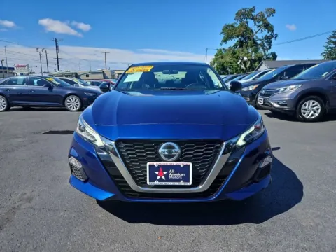 Photos of 2019 Nissan Altima 2.5 SR Sedan 4D for sale in Tacoma, WA at All American Motors