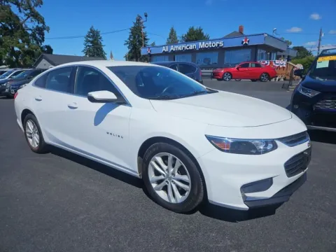 White 2018 Chevrolet Malibu LT Sedan 4D for sale in Tacoma, WA