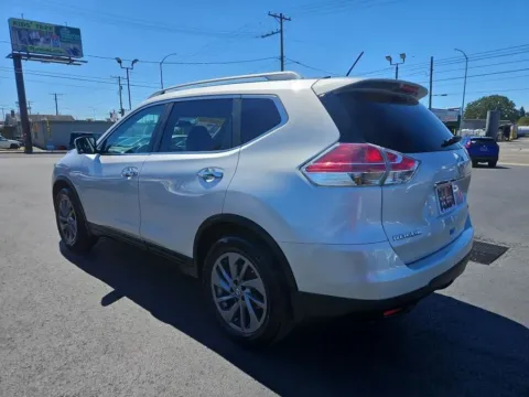 More photos of 2016 Nissan Rogue SL Sport Utility 4D at All American Motors, WA