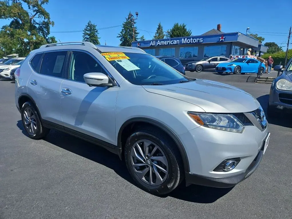 Silver 2016 Nissan Rogue SL Sport Utility 4D for sale in Tacoma, WA