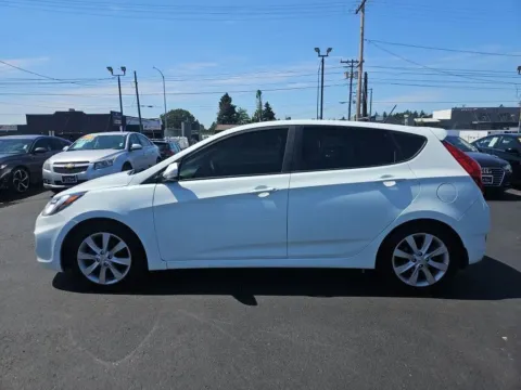 More photos of 2013 Hyundai Accent SE Hatchback 4D at All American Motors, WA