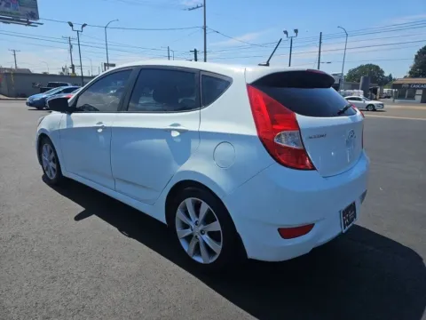 More photos of 2013 Hyundai Accent SE Hatchback 4D at All American Motors, WA