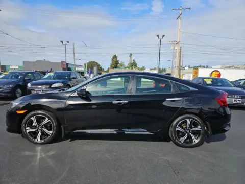 More photos of 2017 Honda Civic Touring Sedan 4D at All American Motors, WA