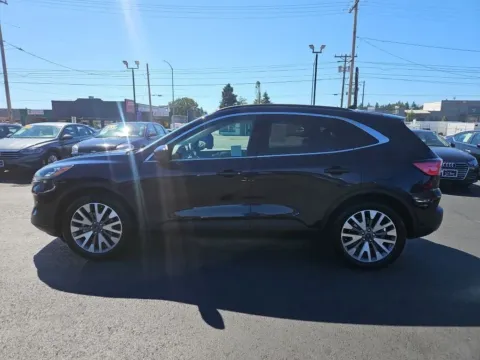 More photos of 2021 Ford Escape Titanium Hybrid Sport Utility 4D at All American Motors, WA