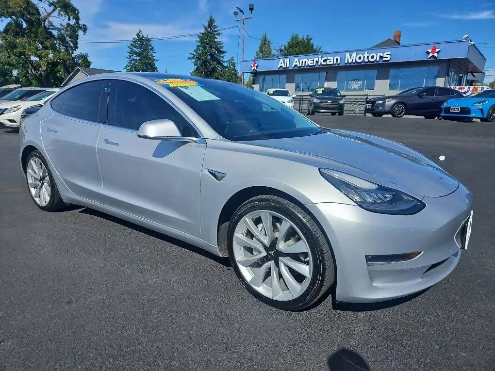 2018 Tesla Model 3 Long Range Sedan 4D