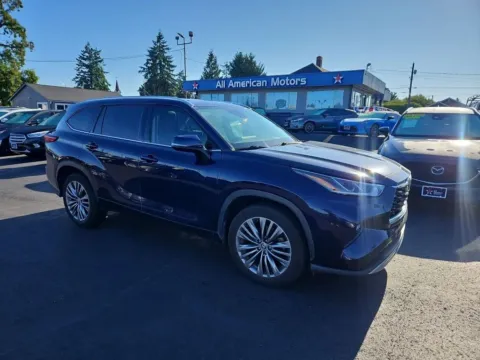 Green 2021 Toyota Highlander Platinum Sport Utility 4D for sale in Tacoma, WA
