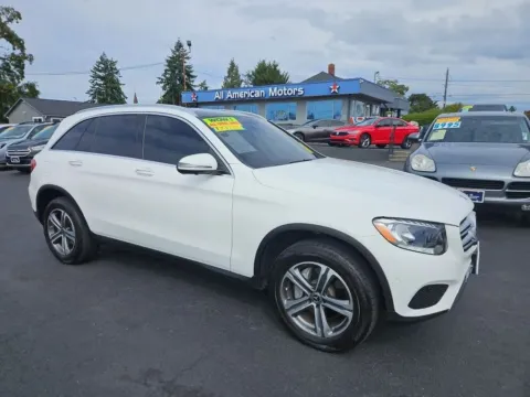 White 2019 Mercedes-Benz GLC 300 4MATIC Sport Utility 4D for sale in Tacoma, WA