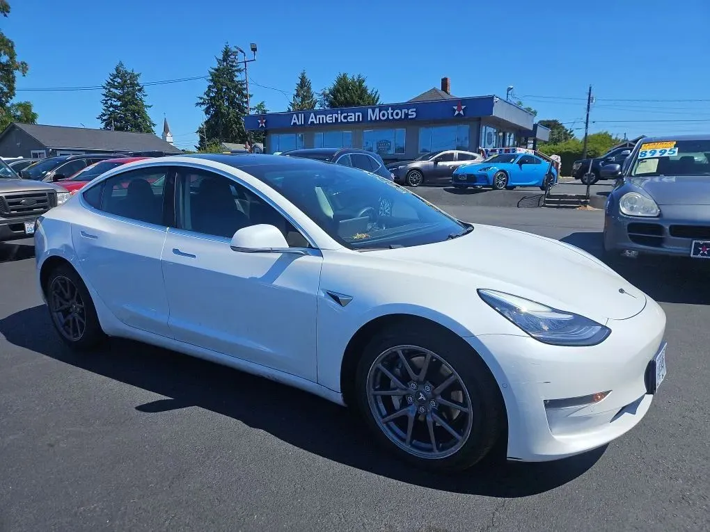 2020 Tesla Model 3 Long Range Sedan 4D