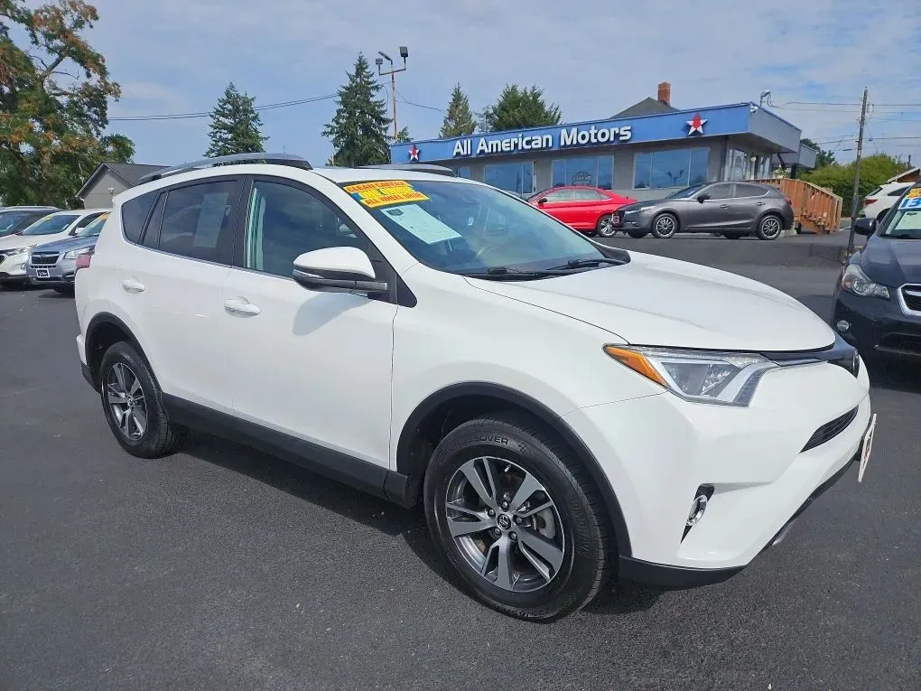 White 2017 Toyota RAV4 XLE Sport Utility 4D for sale in Tacoma, WA