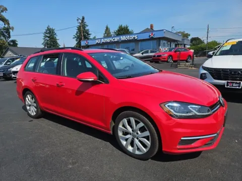 Red 2019 Volkswagen Golf SportWagen TSI S Wagon 4D for sale in Tacoma, WA