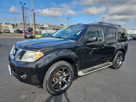 Another view of 2009 Nissan Pathfinder SE Sport Utility 4D for sale in Tacoma, WA at All American Motors