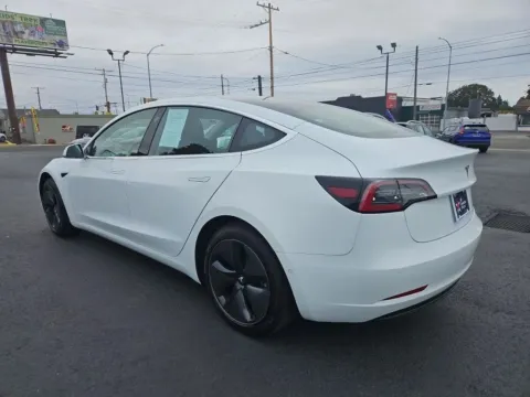 More photos of 2018 Tesla Model 3 Long Range Sedan 4D at All American Motors, WA