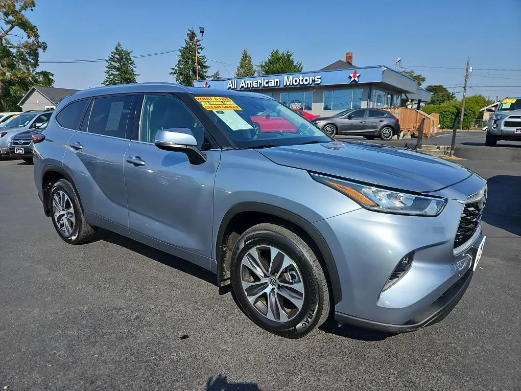 Unknown 2020 Toyota Highlander XLE Sport Utility 4D for sale in Tacoma, WA