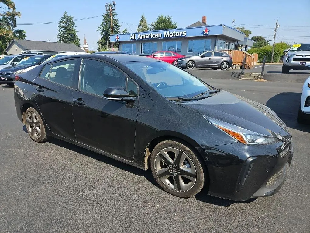 2020 Toyota Prius XLE Hatchback 4D for sale in Tacoma, WA