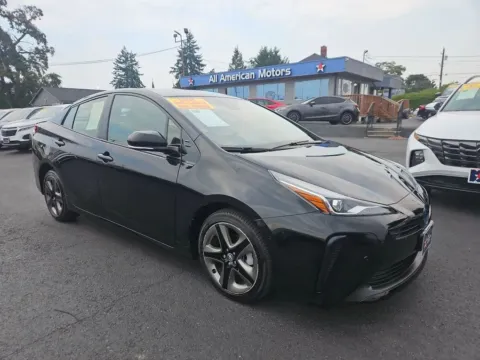 Black 2020 Toyota Prius XLE Hatchback 4D for sale in Tacoma, WA