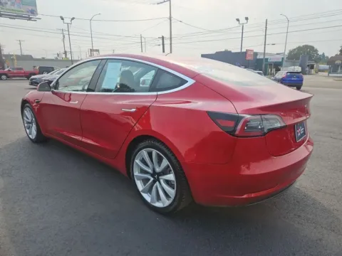 More photos of 2018 Tesla Model 3 Long Range Sedan 4D at All American Motors, WA