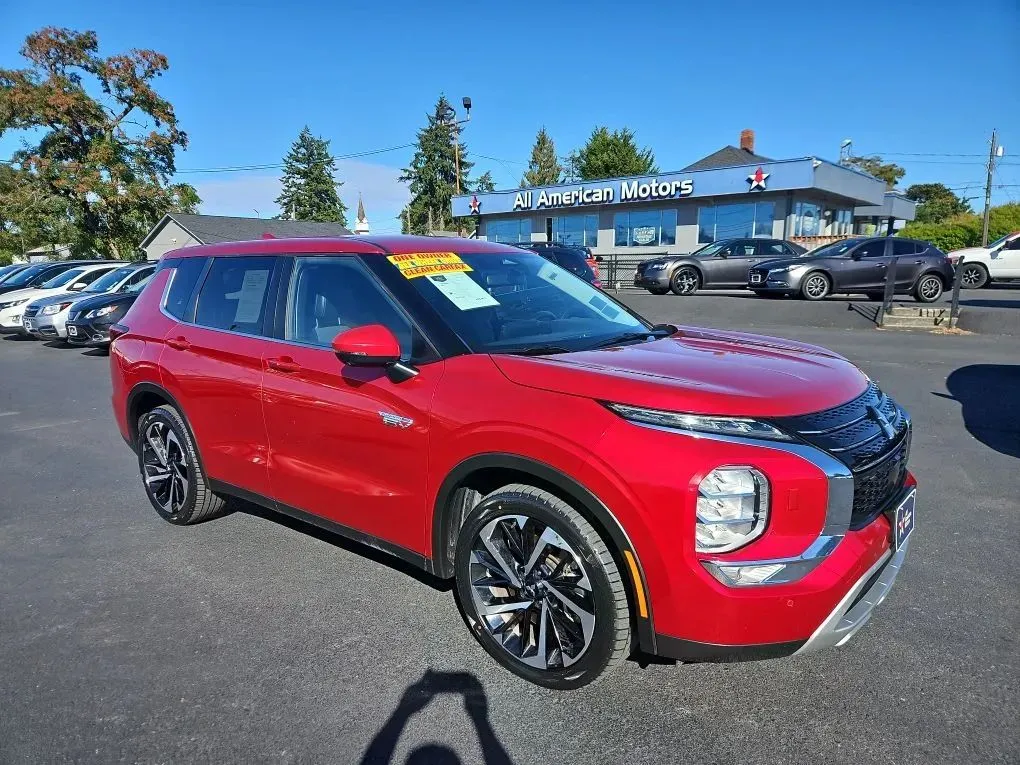 Red 2023 Mitsubishi Outlander PHEV SE Sport Utility 4D for sale in Tacoma, WA