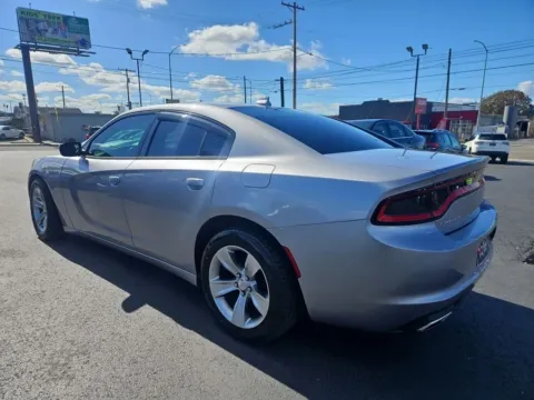 More photos of 2017 Dodge Charger SXT Sedan 4D at All American Motors, WA