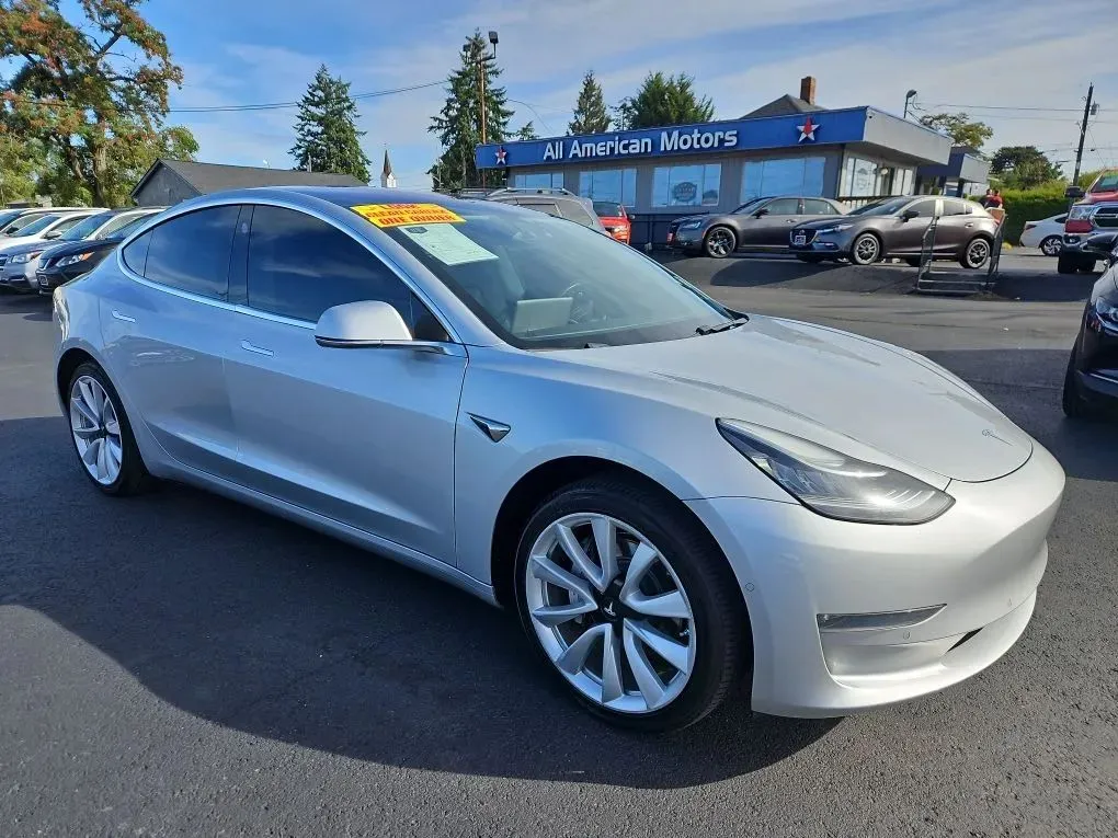 2018 Tesla Model 3 Long Range Sedan 4D